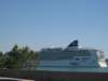 lookhowbigthatshipis_small.jpg